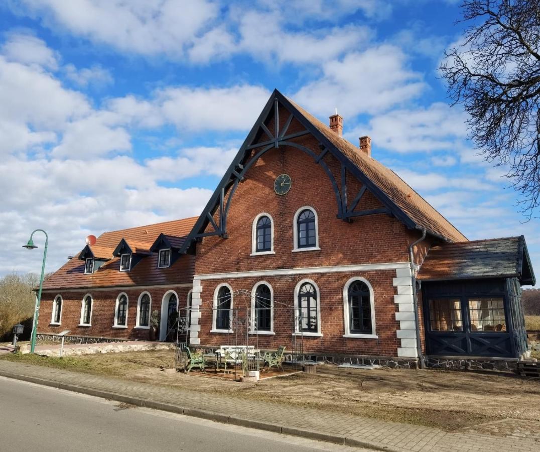 Inspektorenhaus Dobbin Ferienpension Buitenkant foto